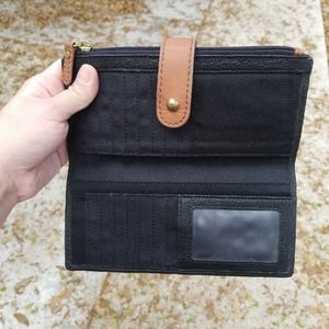 New black leather fossil wallet
